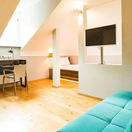 Hotel Boardinghouse