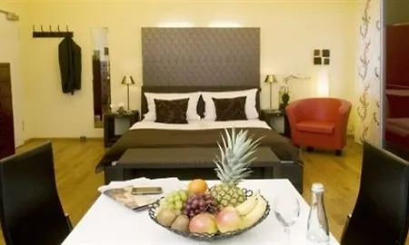 Boardinghouse Hotel