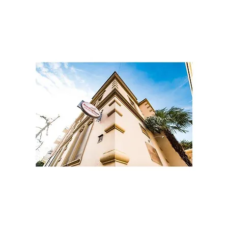 Boardinghouse ホテル ハイデルベルク