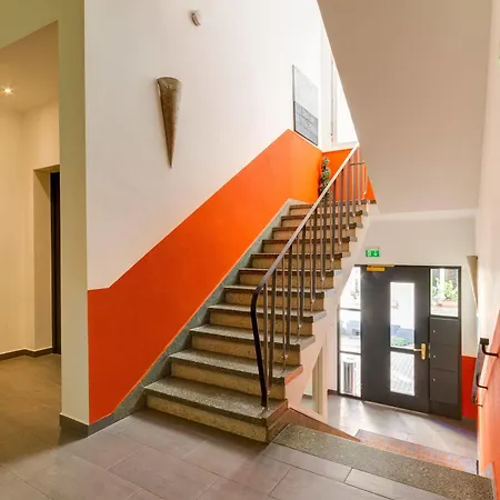 Hotel Boardinghouse