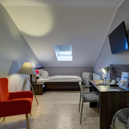 Hotel Boardinghouse