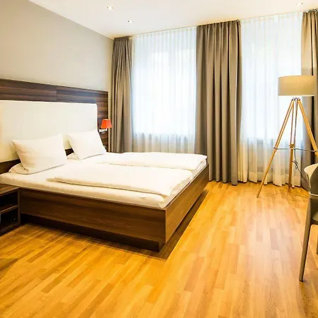 Boardinghouse 3*