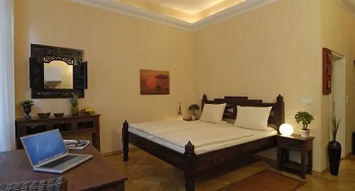 Boardinghouse 酒店 3*