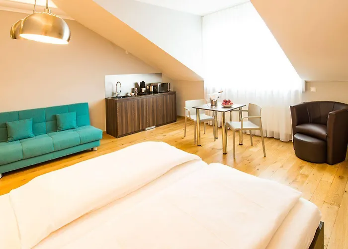 Boardinghouse 酒店 3*